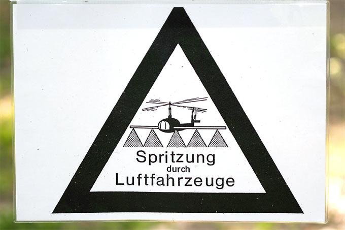 Warnung vor Gifteinsatz mit Hubschraubern - Foto: Helge May