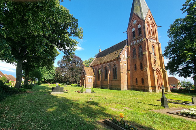 Kirche Vietlübbe (LUP) - Foto: Andreas Breuer