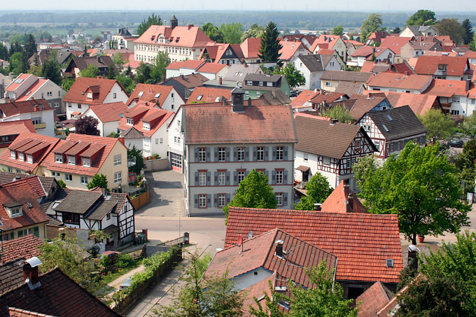 Blick auf die Altstadt von Bensheim-Auerbach - Foto: Helge May